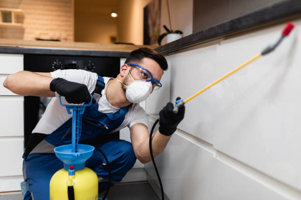 Best Commercial Pest Control Services  in Douglas, WY